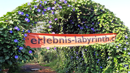 Hofbeizli mit Labyrinth | © Kürbishof Bürlimoos